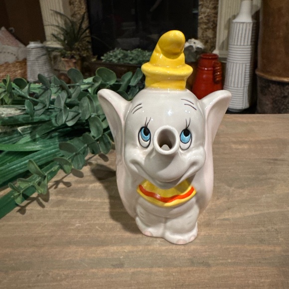 Vintage 1990s Walt Disney DUMBO Ceramic Pitcher Water /Milk Teapot - Picture 2 of 7